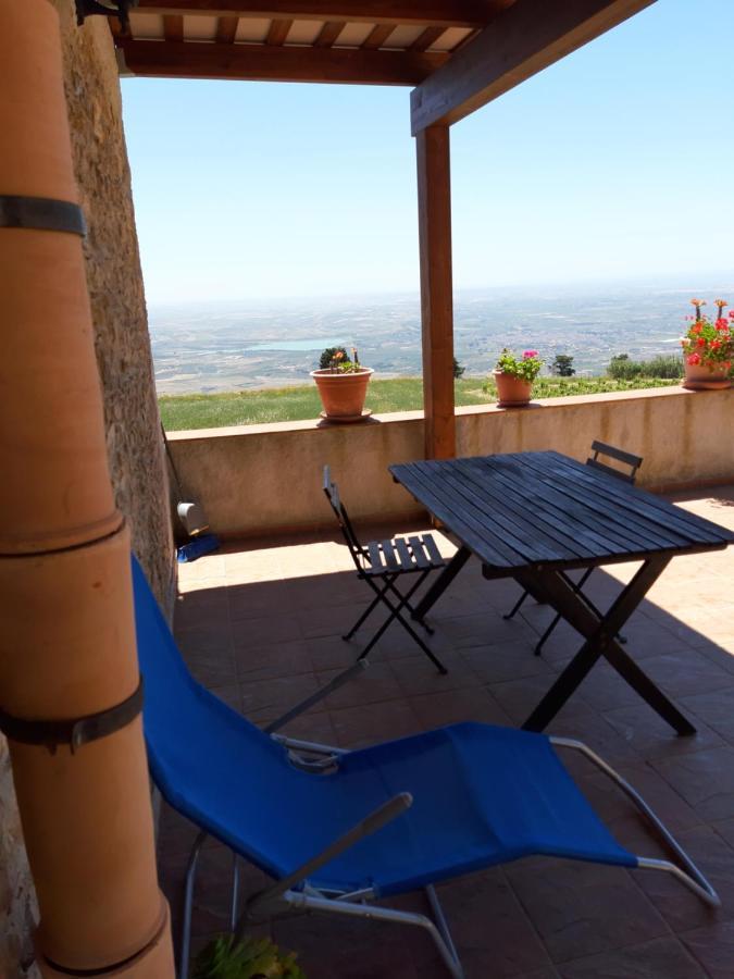 Casa Nel Vigneto Erice Guest House Exterior foto