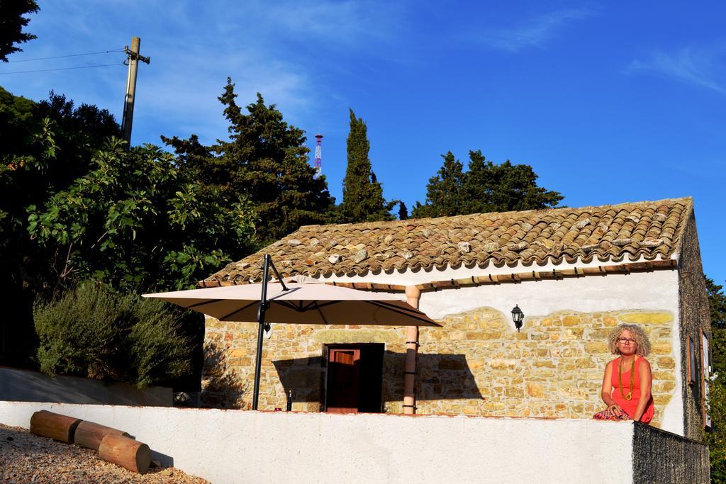 Casa Nel Vigneto Erice Guest House Exterior foto